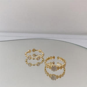 Luxe Or Bague Femmes Perle Zircon Anneau De Mode Bijoux Anneaux En Or pour Femmes Souvenir Cadeau D'anniversaire - Product Image 6