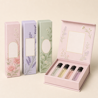 Coffret de boîtes en papier haut de gamme pour parfums avec base à tiroir magnétique pour présentoir de parfums en showroom