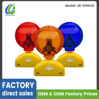 Vente en gros directe usine : Feu de signalisation LED pour barricade LB-5100US, alimenté par batterie, étanche IP54, autonomie 150 heures, pour travaux routiers