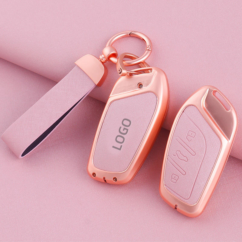 Jeu de clés rose avec corde en croissant