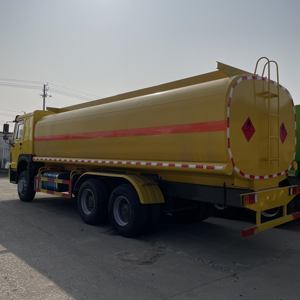 Camion-citerne HOWO 371 à huit roues arrière de 25 mètres cubes, exclusivité Afrique, homologué, approvisionnement direct transfrontalier - Product Image 6