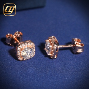 Boucles d'oreilles clous en argent sterling S925 avec halo de moissanite, pavées de diamants carrés, plaquées or, bijoux fins pour femmes, en gros, stock disponible - Product Image 5