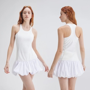 Vestido de Tenis Personalizado Blanco de Poliéster de Secado Rápido con Dobladillo de Burbuja y Cuello Ajustable, Falda Deportiva Transpirable para Mujer - Product Image 1