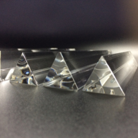 Prisme triangulaire en cristal K9 de qualité supérieure pour lustre, vente en gros, autres articles en cristal, artisanat en cristal K9, prisme triangulaire en cristal K9