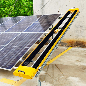 Robot de nettoyage de panneaux photovoltaïques sur chenilles, télécommandé, pour centrales solaires - Product Image 1