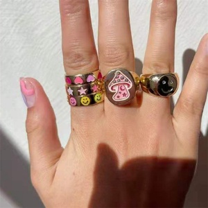 Anillo Grueso Personalizado de Acero Inoxidable con Baño de Oro de 18k, Esmalte Morado y Rosa, Diseño de Flor, Estrella y Corazón, Anillos Coloridos - Product Image 2