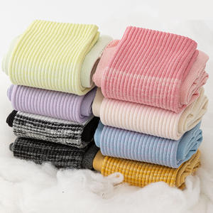 Calcetines de <span class=keywords><strong>Yoga</strong></span> para Mujer, Antideslizantes, Calcetines de Pilates de Algodón con Agarre Antideslizante para Gimnasio, Entrenamiento, Transpirables y que Absorben la Humedad - Product Image 2