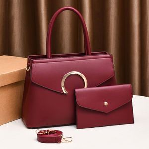 กระเป๋าถือสะพายไหล่หนัง PU ดีไซน์เนอร์สั่งทำพิเศษสำหรับผู้หญิง - Product Image 2