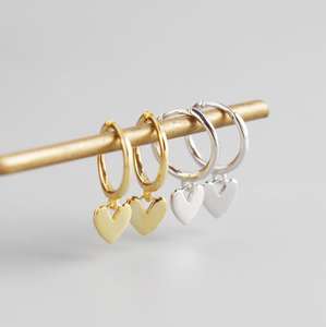 Boucles d'oreilles Dainty en argent 925 avec pierre principale en zircon plaqué or-pour <span class=keywords><strong>cadeau</strong></span> d'<span class=keywords><strong>anniversaire</strong></span> de petite amie et <span class=keywords><strong>soeur</strong></span> - Product Image 2