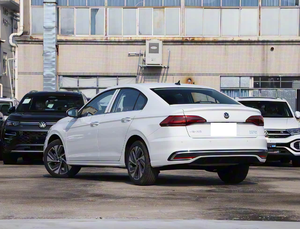 Polo 2023 5 portes 5 places Turbo <span class=keywords><strong>Hatchback</strong></span> 1.5L Transmission automatique Faible kilométrage Bon état Sièges en cuir Intérieur foncé Gauche - Product Image 5