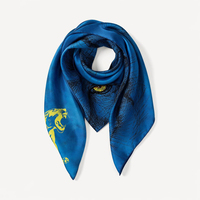 Écharpe carrée en soie à motif léopard bleu froid, foulard en satin premium pour homme, personnalisation du logo et emballage en gros acceptés