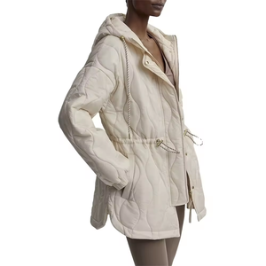 Chaqueta acolchada colorida personalizada y bien diseñada para mujer, <span class=keywords><strong>ropa</strong></span> cálida de invierno, chaquetas largas ajustadas para mujer - Product Image 3