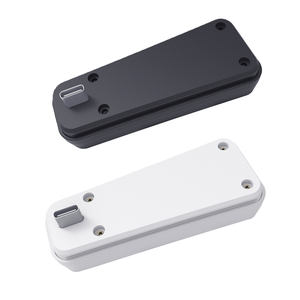 Accessoire d'extension de hub USB <span class=keywords><strong>4</strong></span>-en-<span class=keywords><strong>1</strong></span> haute vitesse en gros pour PS5 <span class=keywords><strong>Pro</strong></span> et <span class=keywords><strong>PlayStation</strong></span> 5 Slim/<span class=keywords><strong>Pro</strong></span> Console USB haute vitesse <span class=keywords><strong>4</strong></span> ports - Product Image 5