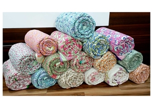 Precio al por Mayor para Edredón de Algodón Estampado a Mano, Diseño Floral, Hecho a Mano, para Cama Doble, Uso Doméstico para Todas las Estaciones - Product Image 4