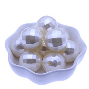 Fournisseur d'usine, perles en plastique facettées de couleur rouge <span class=keywords><strong>disco</strong></span>, perles en plastique de type bubblegum, perles en plastique de type earth, perles en plastique de type chunky pour stylos - Product Image 5