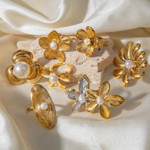 Hyperbole Size 6 7 8 316 Stainless Steel Hip Hop <b>Ring</b> 14k Gold Plated Flower <b>Pearl</b> <b>Rings</b> for Women - Product Image 3