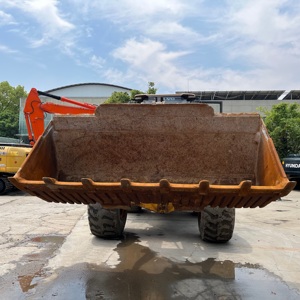 Chargeuse sur pneus d'occasion Volvo L105 180 très demandée pour travaux de construction, prix bas, Shanghai en stock, 105 L120 L150, haute qualité - Product Image 4