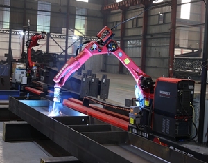 Ligne de production de robots de soudage automatique intelligent ZMDE avec bras robotisé sur rail au sol et poste de travail intelligent et automatique - Product Image 1