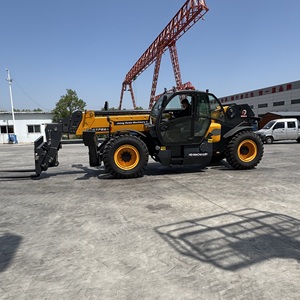 <strong>Forklift</strong> Telehandler 4.5 Ton <strong>Telescopic</strong> <strong>Forklift</strong> Diesel Engine Cummins Engine Telehandler - Product Image 2