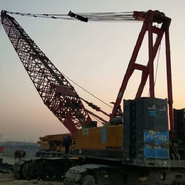 SCC1500A-1 150ton гусеничного крана 76 м плавучие краны баржи по доступной цене