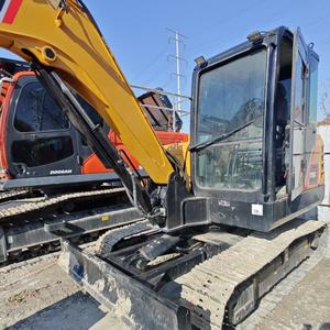 Miniexcavadora Sany SY60C-6, Peso Operativo de 6 Toneladas, Capacidad del Cucharón de 0.23 m, Diseño Compacto para Paisajismo en Espacios Reducidos - Product Image 4