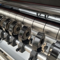 Machine de découpe automatique de papier HCX à haute précision, découpeuse à refendage servo, composants principaux du PLC brevetés