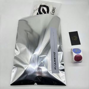 Sacs d'expédition en polyéthylène durables avec logo personnalisé pour vêtements, chaussettes, chaussures et fourrures - Enveloppe autocollante avec tailles personnalisées - Product Image 5