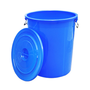 Grand seau à <span class=keywords><strong>eau</strong></span> rond 60L en plastique HDPE avec poignée et couvercle, grand seau ou baril de couleur bleue - Product Image 1
