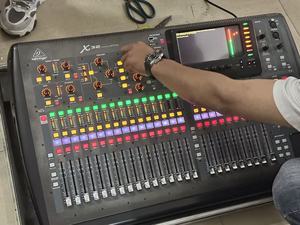 Console de mixage numérique Behringer X32 40 entrées 25 bus avec préamplis <span class=keywords><strong>MIDAS</strong></span> pour tournée de concerts en direct - Product Image 3