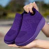 Chaussures de sport respirantes à plateforme pour femmes, avec empeigne en maille, soutien de la voûte plantaire, amorti anti-fatigue, collection Printemps, toutes tailles OEM