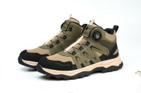 Chaussures de sécurité à bout en acier pour hommes nouvellement conçues avec des semelles en caoutchouc anti-écrasement et anti-crevaison pour bottes de travail.