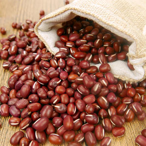 Petites haricots rouges adzuki séchés sous vide, Vigna <span class=keywords><strong>umbellata</strong></span>, Fagioli Rossi Secchi, similaires aux haricots rouges, emballage en vrac - Product Image 1