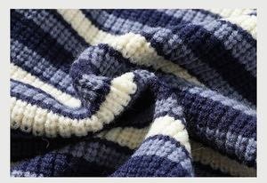 Pull unisexe rayé épais, style rétro, blocs de couleur, coupe ample décontractée, pull d'automne et d'hiver, pull assorti pour couple, logo frontal, tricot - Product Image 3