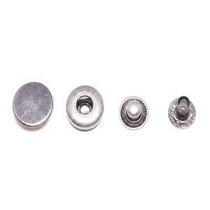 Broche a presión con logotipo personalizado, broche de aleación de 12 mm, juego de broches metálicos plateados de 4 partes, broche a presión en oferta. - Product Image 1