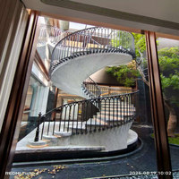 Escalier en colimaçon rotatif sur mesure pour villa, extérieur, en acier, bois, fer forgé, bois massif, verre
