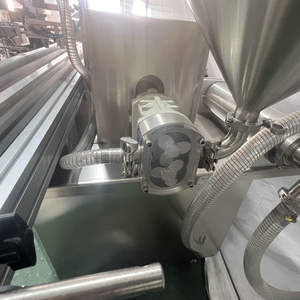 เครื่องบรรจุของเหลวอัตโนมัติสำหรับขวดน้ำ ระบบปั๊มไฟฟ้า กำลังการผลิตสูง 380 โวลต์ - Product Image 1