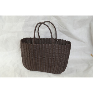 ตะกร้าสานมือจากเชือกพลาสติก ขนาดกลาง 30 ซม. สีแดง สำหรับใส่ของ - Product Image 3