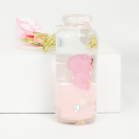 Porte-clés créatif personnalisé en acrylique avec impression UV, sablier rempli d'huile, pendentif ours rose rêveur, breloque de sac à dos en gros