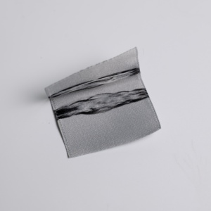 Étiquettes tissées haute densité pour étiquettes personnalisées de vêtement de mode avec logo de marque - Product Image 6