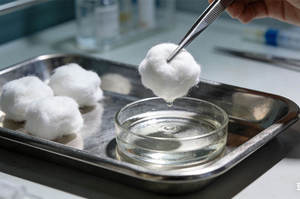 Boules de coton stériles jetables, douces et absorbantes, coton médical pour les soins des plaies, clinique, premiers secours - Product Image 4