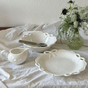Plato de Postre de Cerámica con Lazo en Relieve Romántico Francés, Plato de <span class=keywords><strong>Cena</strong></span> de Cerámica Simple Blanco Puro - Product Image 1