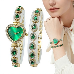 Wholesale Bulk Fashion Retro Vintage <b>Cheap</b> Simple Casual Digital Diamond Women Quartz Glass Alloy <b>Watches</b> - Product Image 3