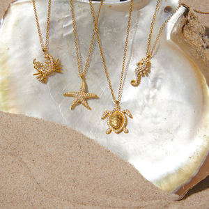 <span class=keywords><strong>Collana</strong></span> J&D Ocean Vacation Animal in acciaio inossidabile placcato oro 18K con strass, ciondolo estivo a forma di <span class=keywords><strong>stella</strong></span> <span class=keywords><strong>marina</strong></span>, granchio, tartaruga e cavalluccio marino - Product Image 2