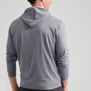 OEMカスタムメンズ軽量プルオーバーフード付き長袖ワークアウトクイックドライジムフィットネスシャツプリント柄ウィンタースポーツトップス - Product Image 2