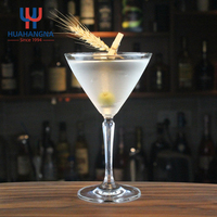 Verres à Martini créatifs 215ml 7oz faits à la main artistiques verres à Cocktail en cristal clair pour la fête de mariage de bar