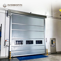Porte rapide en PVC Everbesten, vitesse 0,8-1,5 m/s, avec barres renforcées anti-vent pour allées de distribution en entrepôt