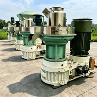 Nouvelle machine à granulés d'aliments pour animaux de ferme, volailles, oiseaux, poulets, en acier au manganèse, diesel/essence, capacité de 200 kg/h, marque QuanHeng