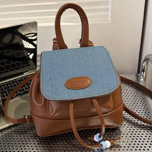 Sac à dos en cuir PU bicolore pour femme avec poignée supérieure convertible et décoration de bouton Sac convertible à la mode - Product Image 6