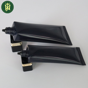 Tube de crème BB/<span class=keywords><strong>CC</strong></span> noire mate de luxe |   Emballage en plastique souple PP+PE personnalisé pour masque facial cosmétique de soin de la peau, écran solaire 100 ml - Product Image 2