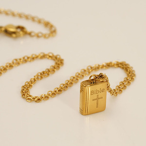 CAIOOCHE Bijoux religieux en acier inoxydable, plaqué or, étanche, collier pendentif croix livre biblique porte-bonheur, cadeau fête des Mères - Product Image 3
